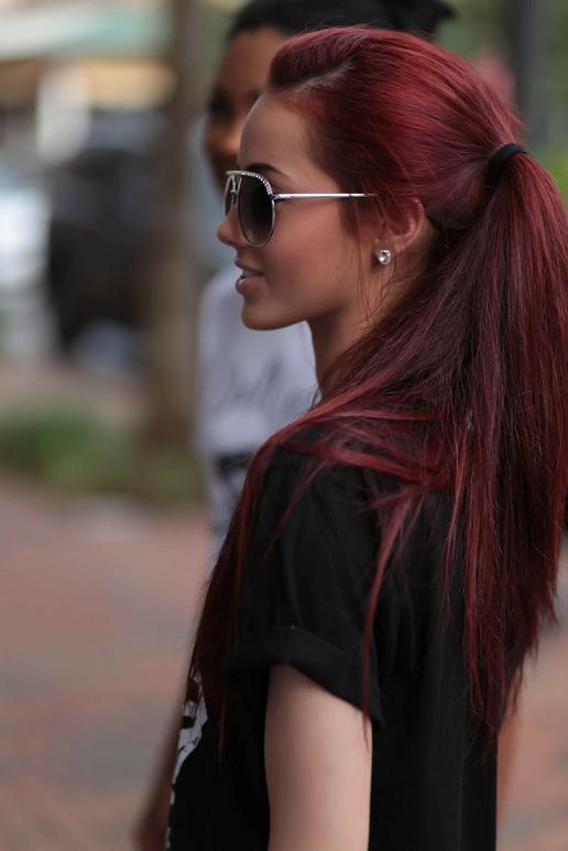 Dark Red Ponytail | Hairstyles How To