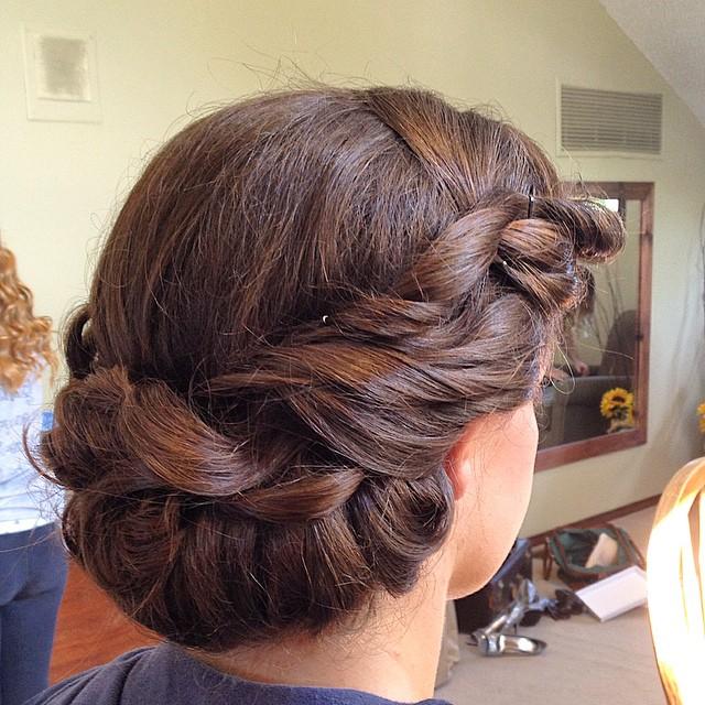 5 Bridal Updos Perfect For Weddings | Hairstyles How To